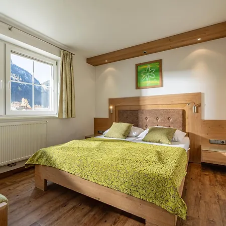 Therese Aparthotel