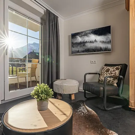Therese Aparthotel *